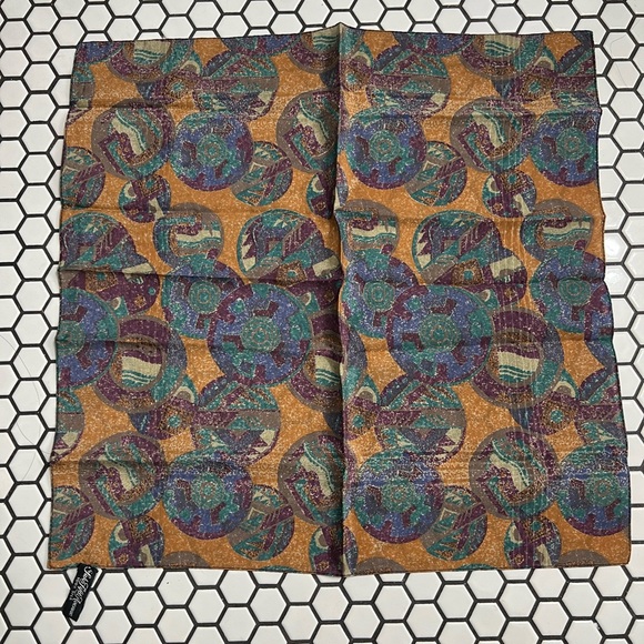 Saks Fifth Avenue Other - Saks 5th avenue 100% silk pocket square